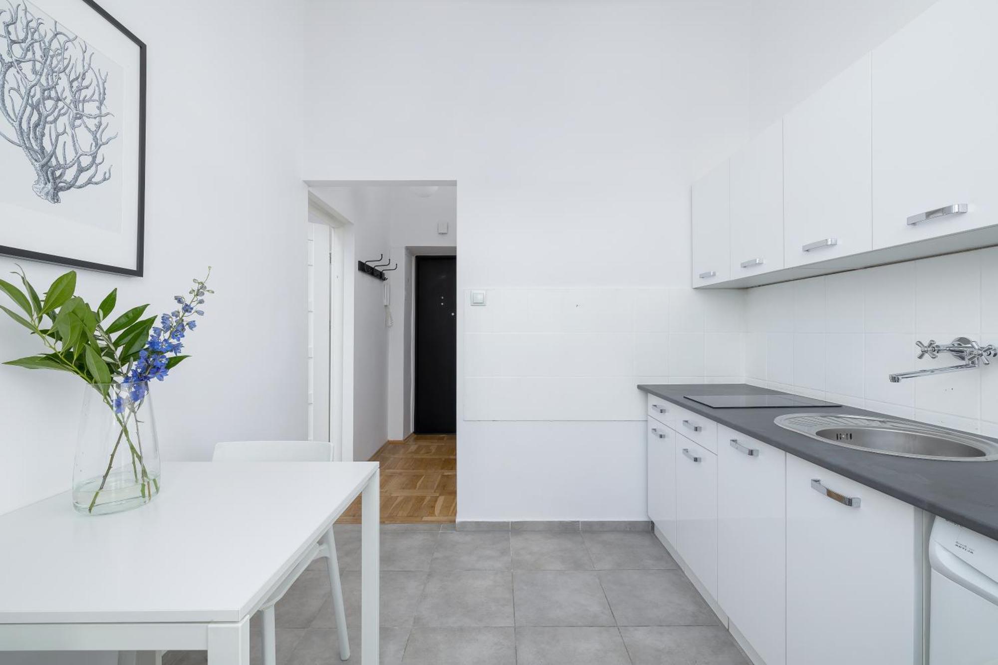 1-Bedroom Apartment - Dluga 65 Street كراكوفيا المظهر الخارجي الصورة